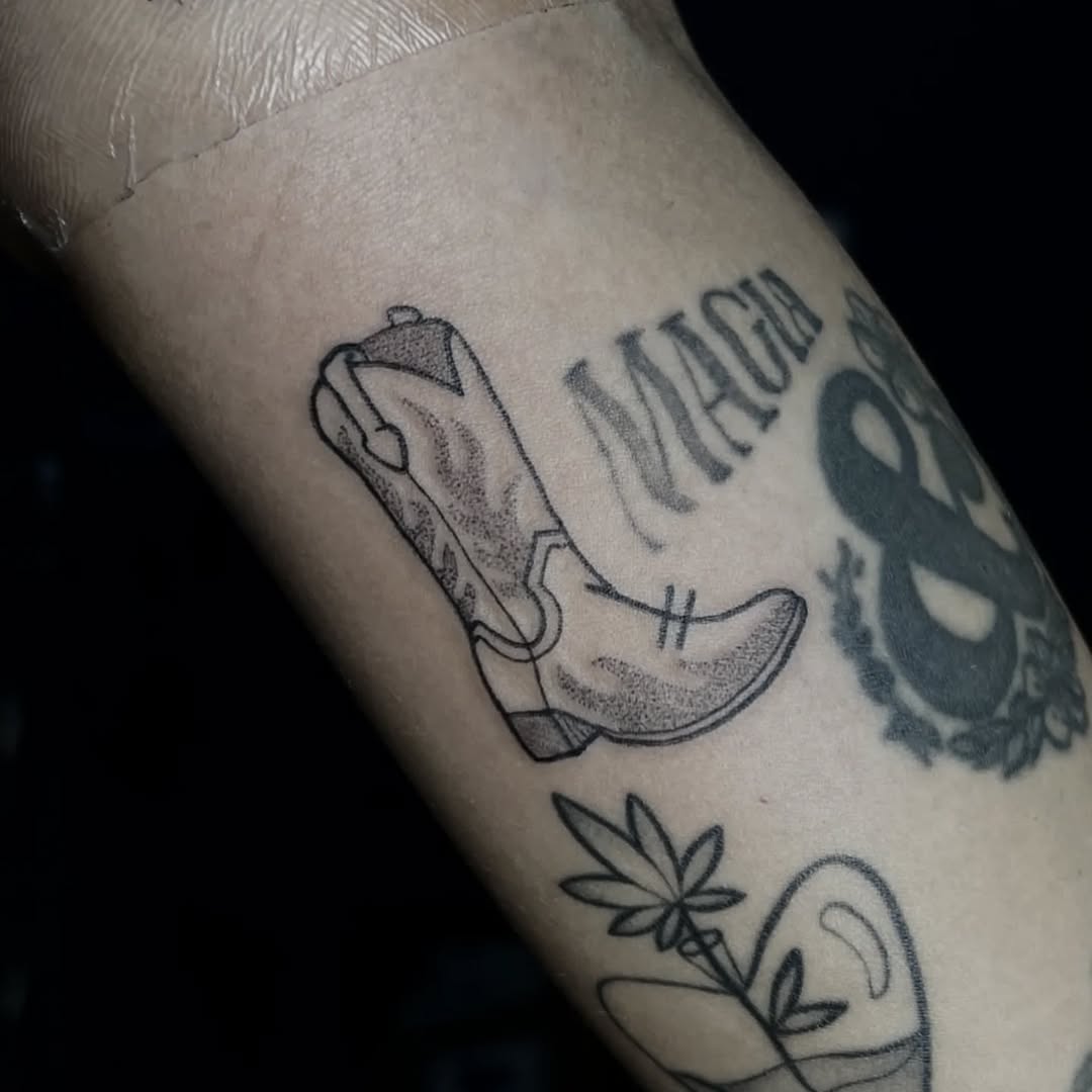 Tatuaje Cosmo Tattoo CDMX