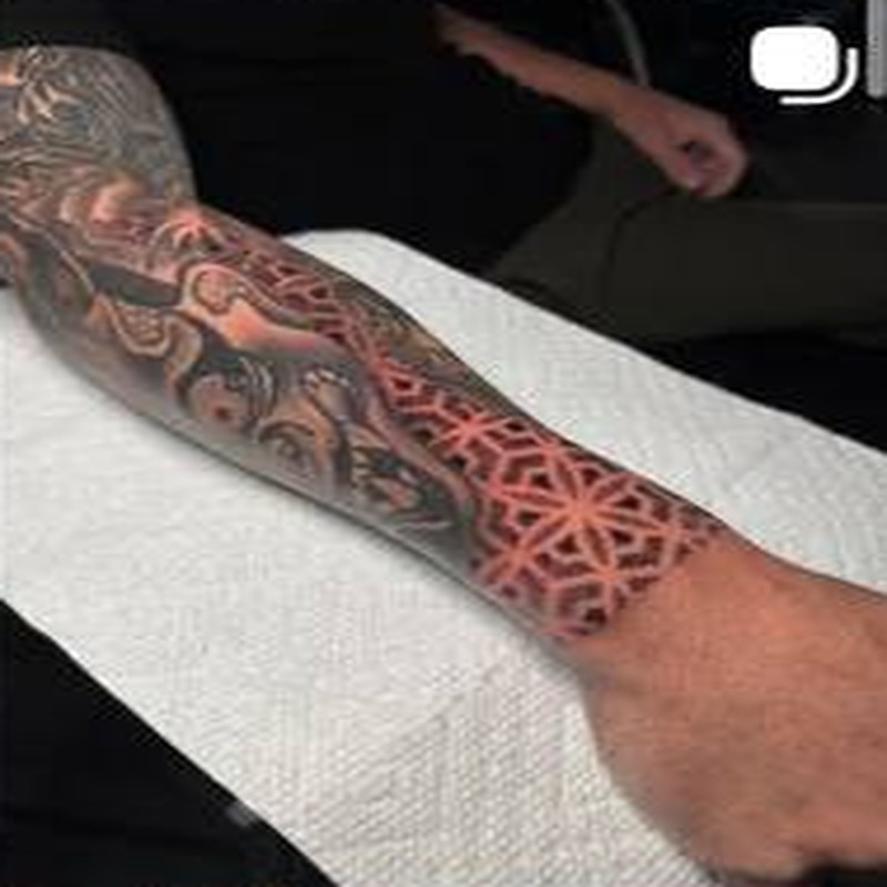 Geometric pattern tattoo