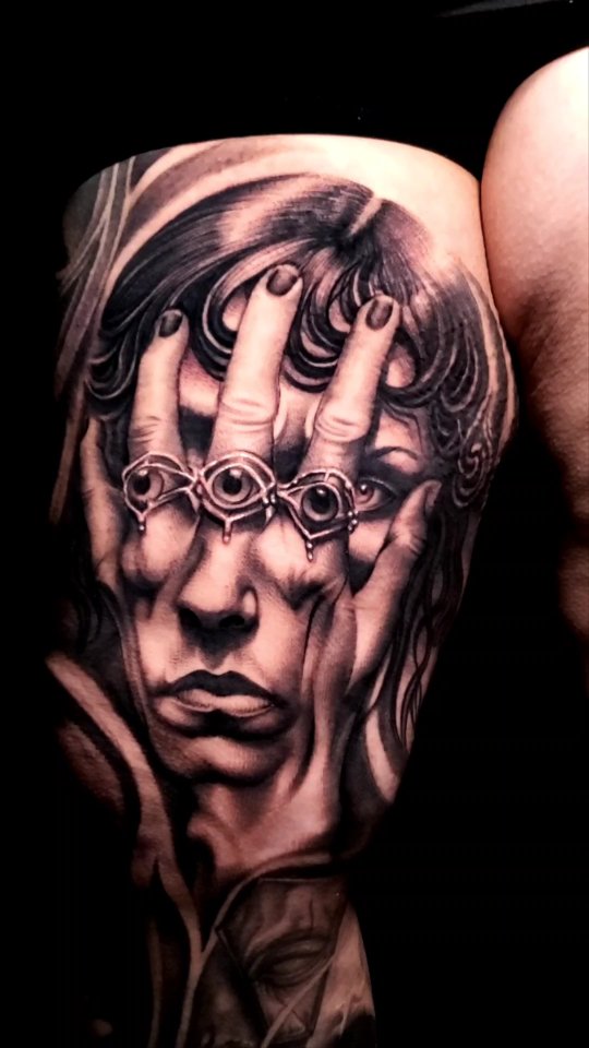 Tattoo by @tattoosbyrs3