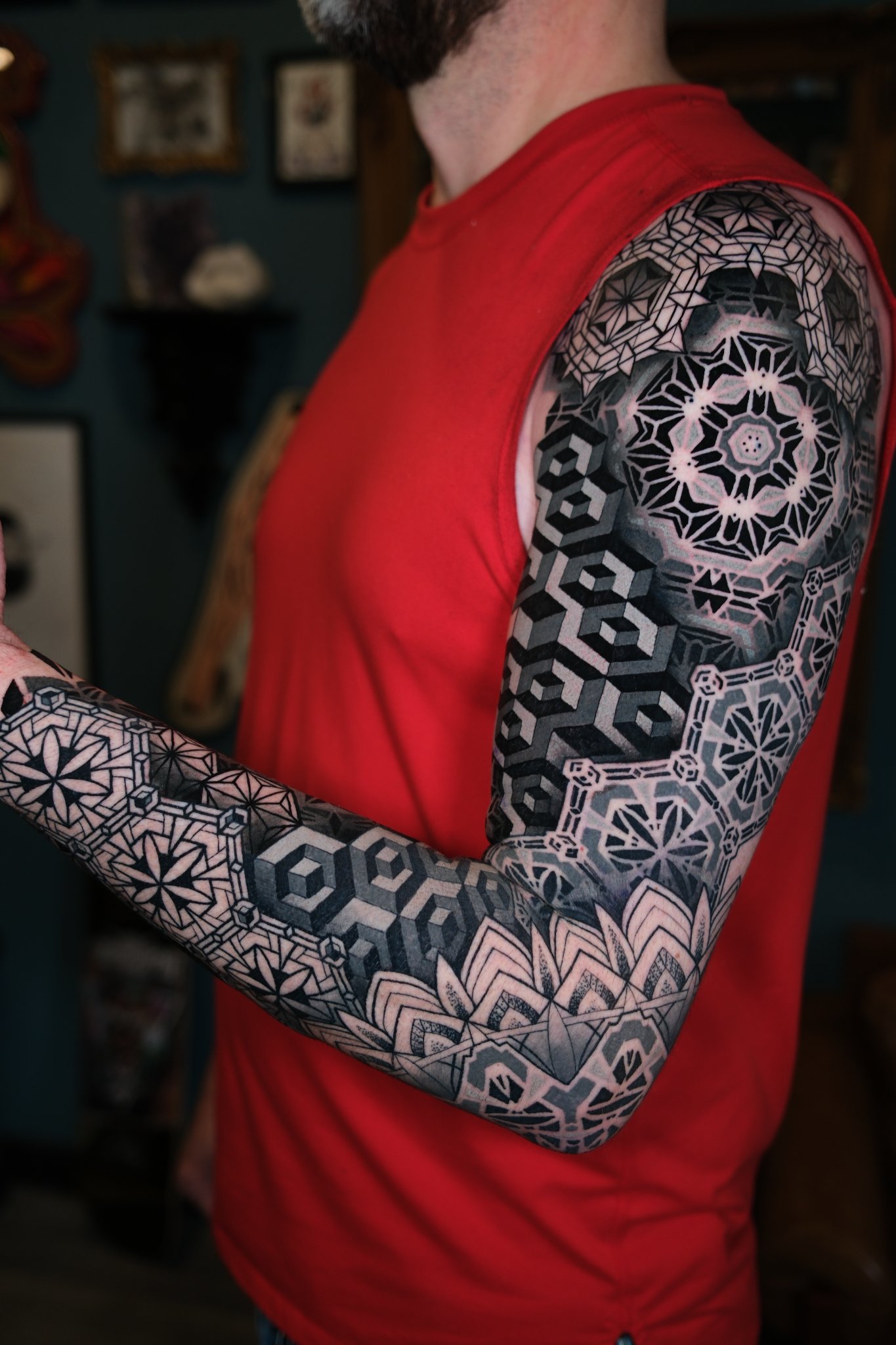 Geometric tattoo by Raul Wesche