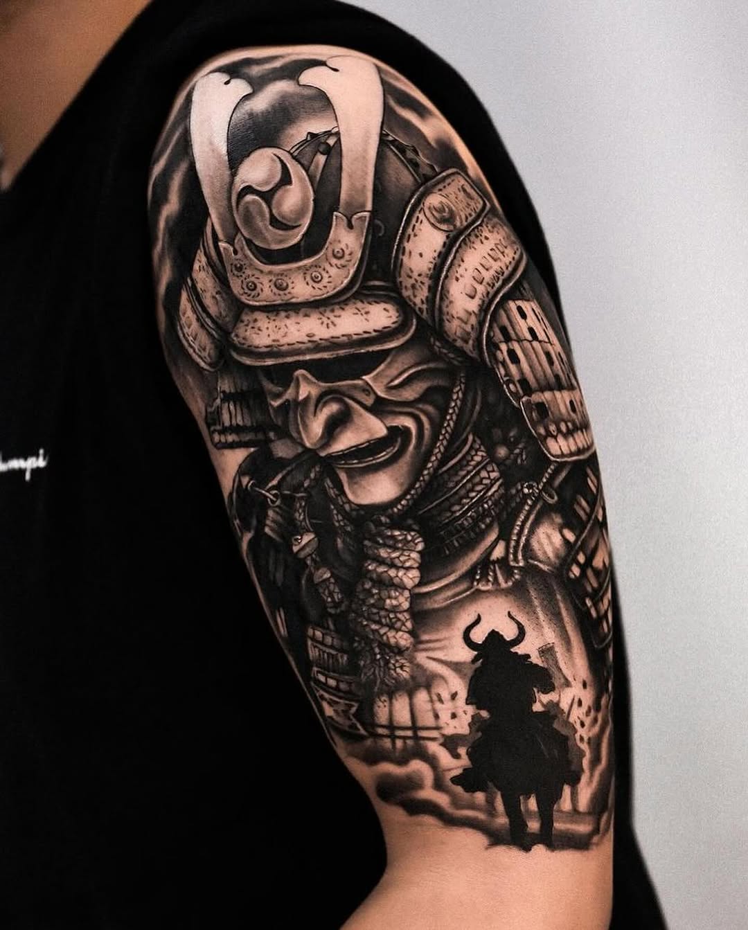 Zoey Mui Vu Tattoo work